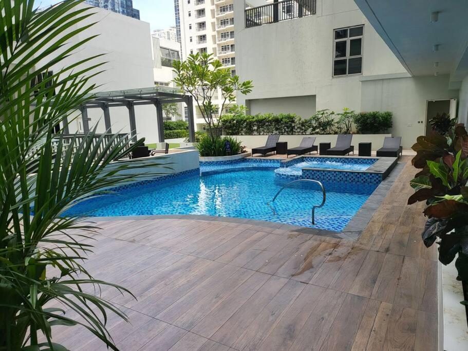 Апартаменти Luxury @ Bgc Sleeps 6 Comfortably Fast Wifi Pool! Маніла Екстер'єр фото